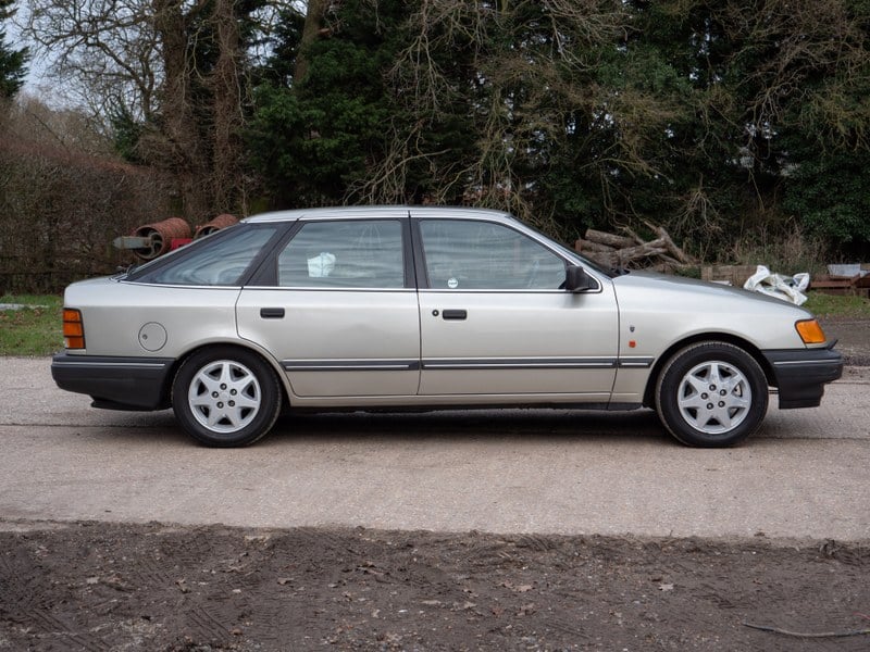 Granada Ghia 4x4 - 1990