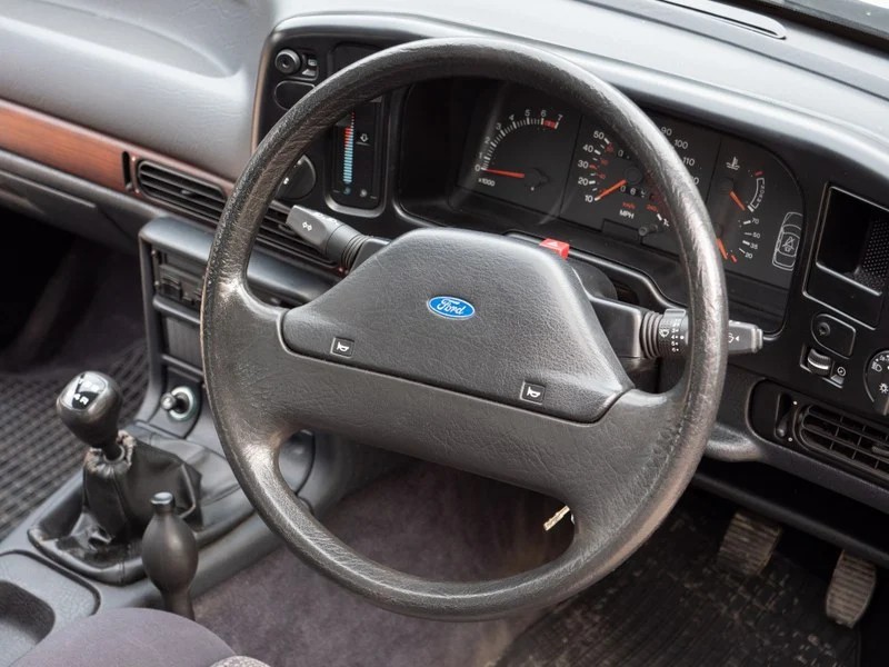 Granada Ghia 4x4 - 1990